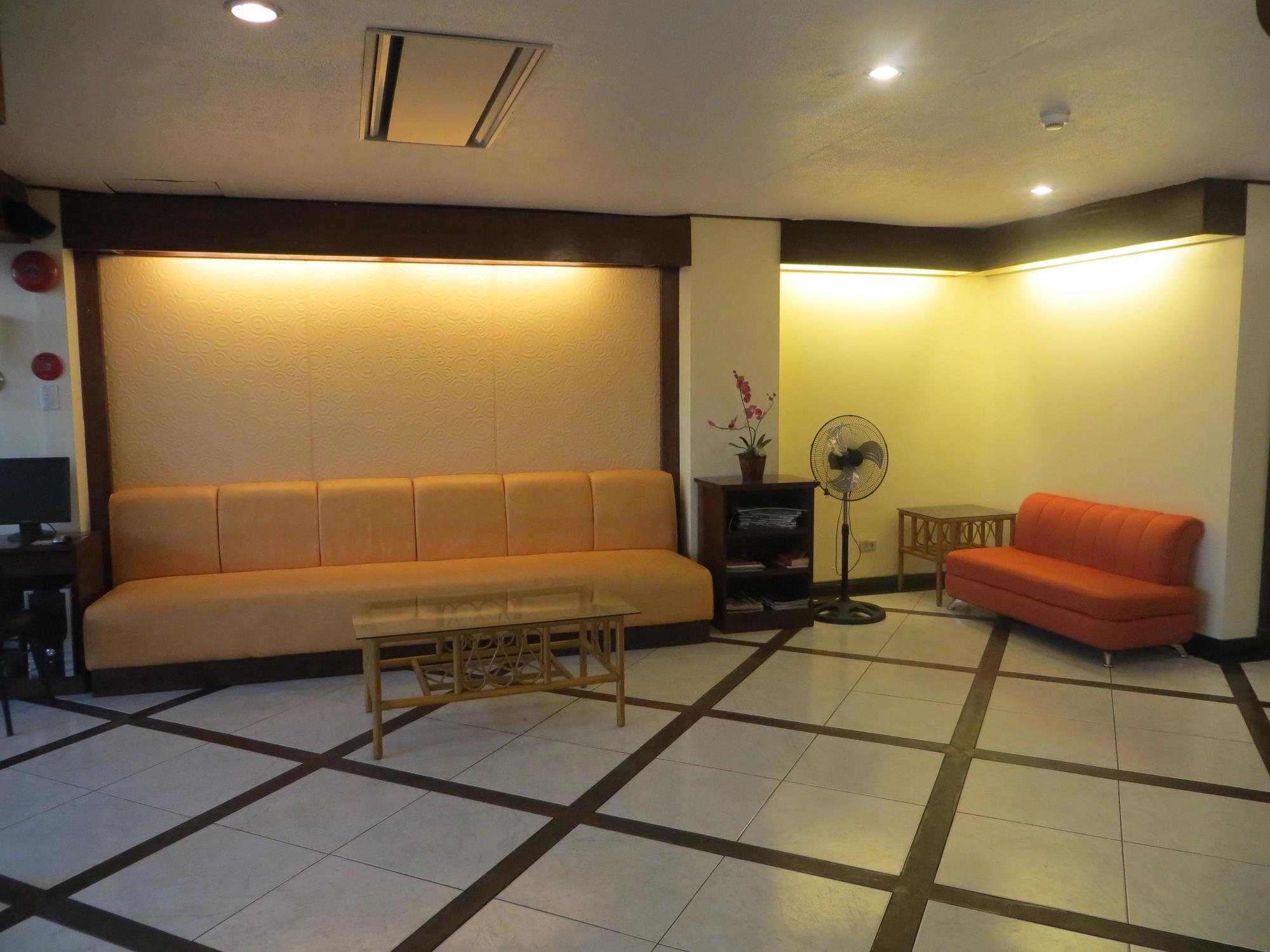 Paragon Suites Cebu Exterior foto